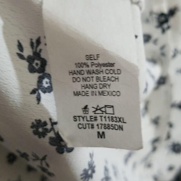 WHITE birch‎ floral top size medium - Picture 5 of 6